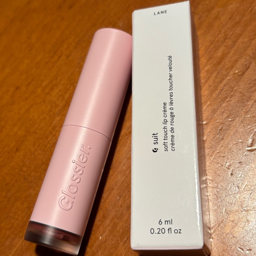 Glossier G Suit Soft Touch Lip Creme - Picture 1 of 16